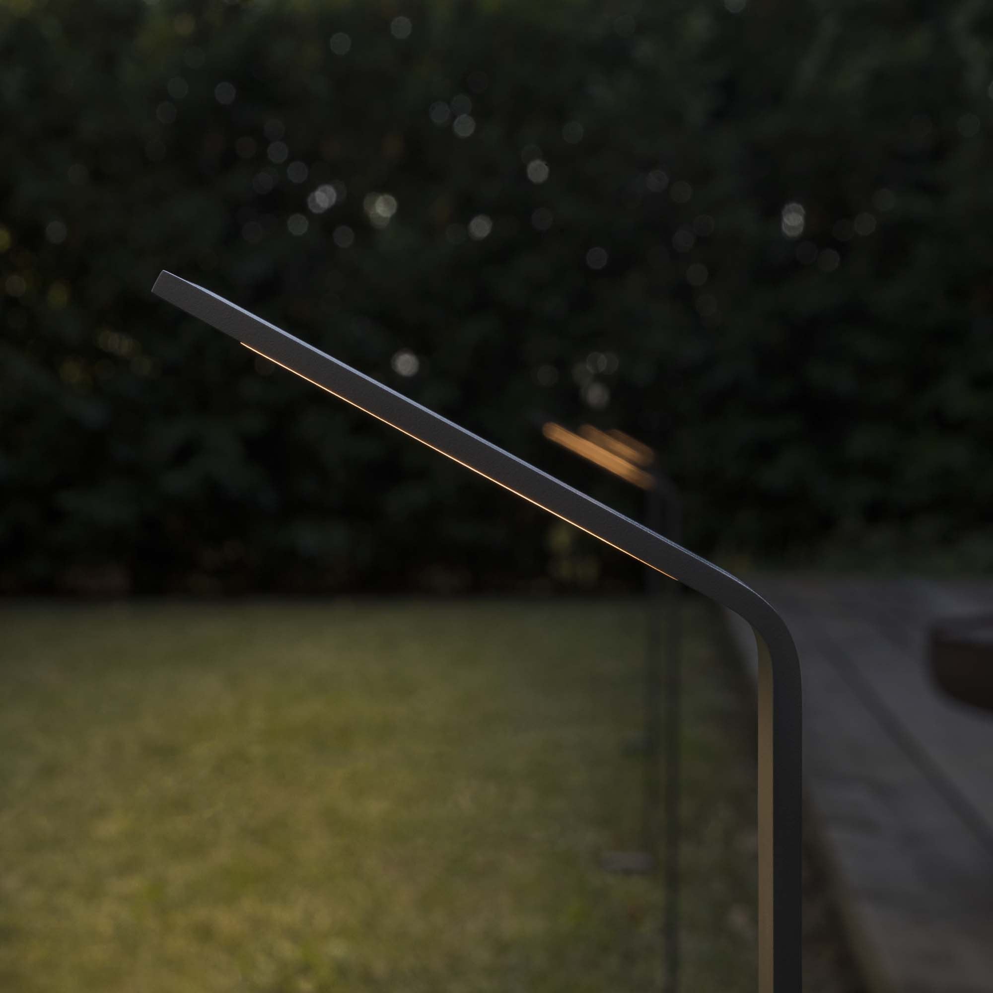 Agos pt h80 3000k lampada da terra per esterno nero