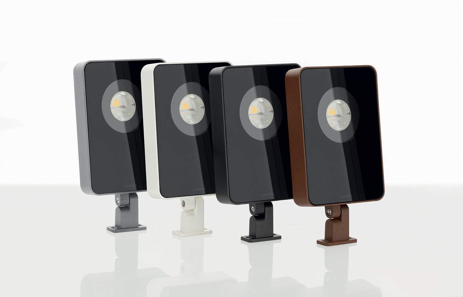 Tag 210 Power 90° Proiettore LED per esterno in alluminio IP66