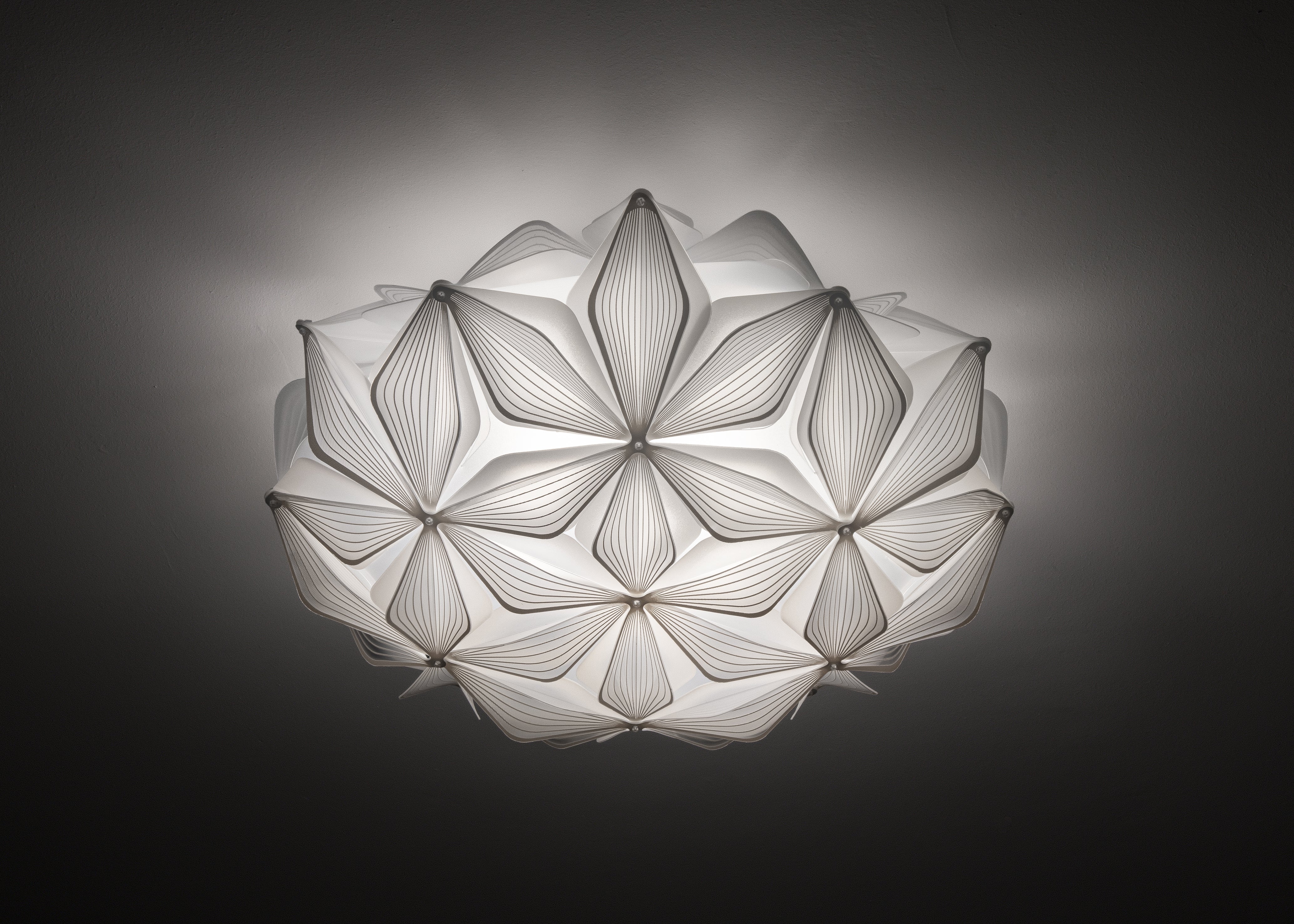 C'est La Vie Ceiling/Wall Medium White Lampada da soffitto parete diametro 47 cm.