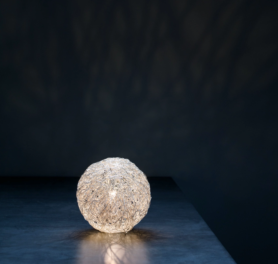 Fil de Fer Sweet Light T lampada tavolo sfere filo in alluminio