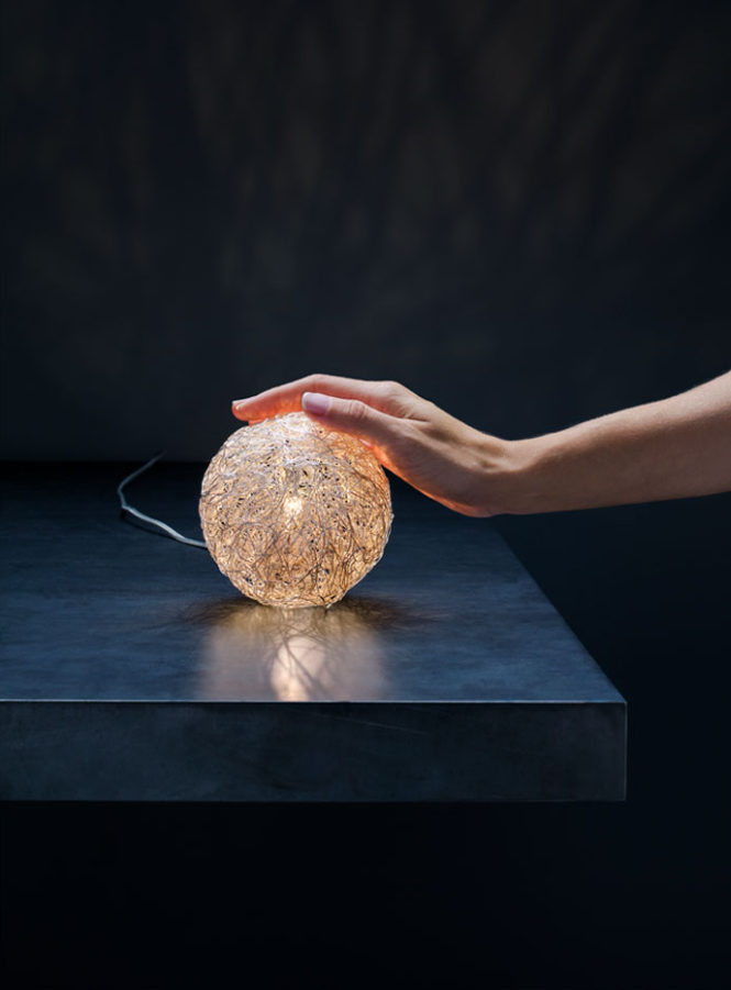 Fil de Fer Sweet Light T lampada tavolo sfere filo in alluminio