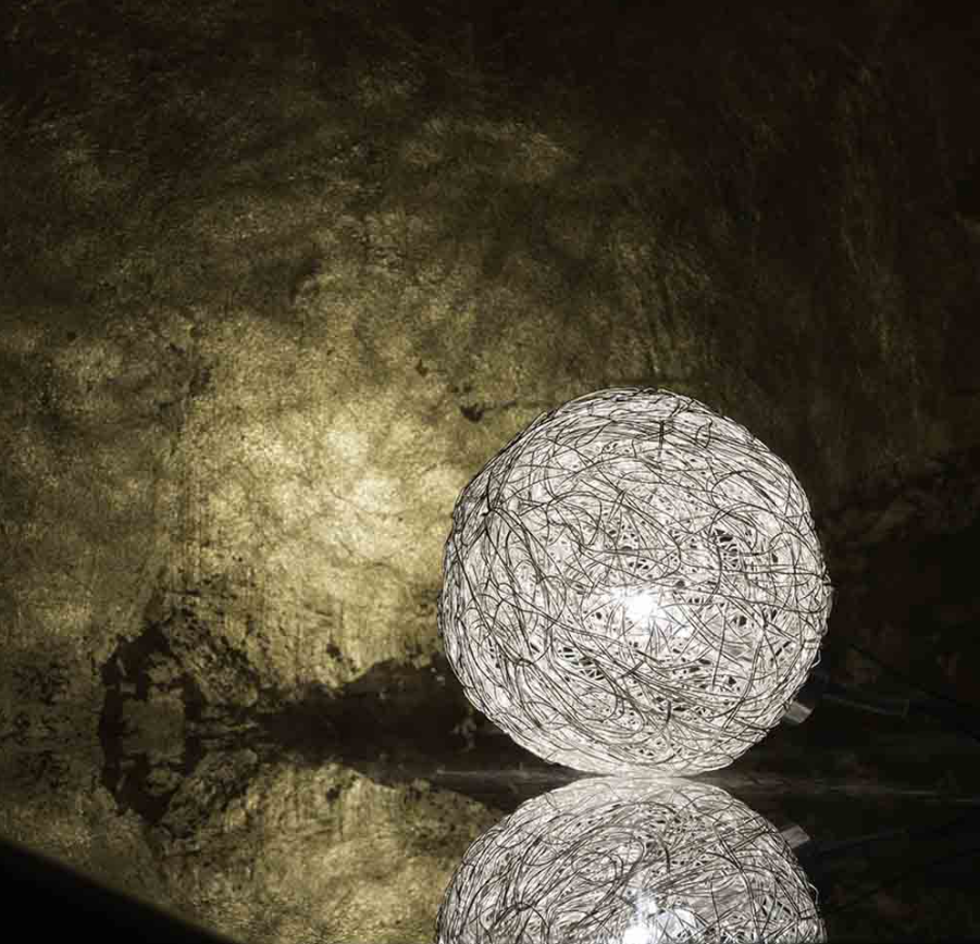 Fil de Fer Sweet Light T lampada tavolo sfere filo in alluminio