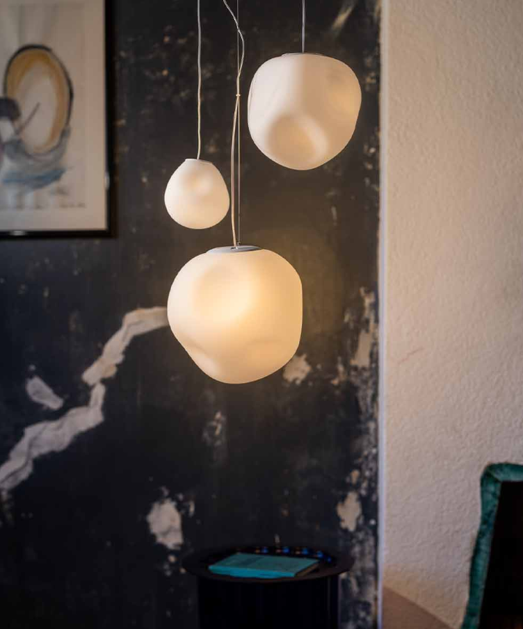 Hoba Lampadario sospensione midi in vetro soffiato bianco