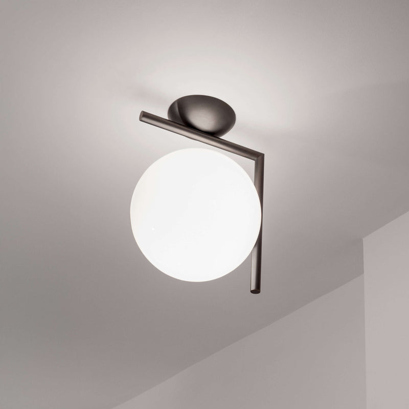 IC Lights C/W2 Lampada da parete soffitto nero vetro soffiato Ø30 cm.