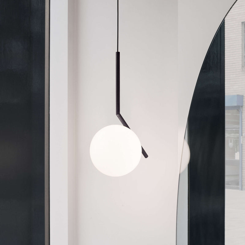 IC Lights S1 Sospensione nero in vetro soffiato Ø20 cm.