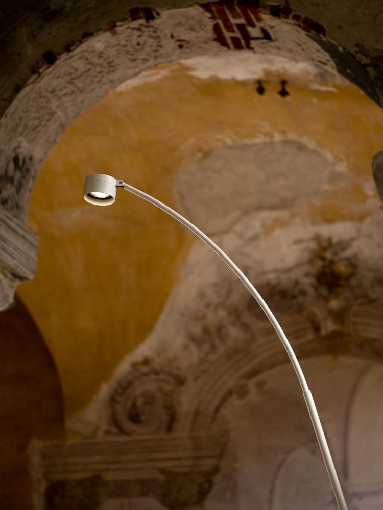Hasta R Lampada da terra per esterno in alluminio pressofuso IP66