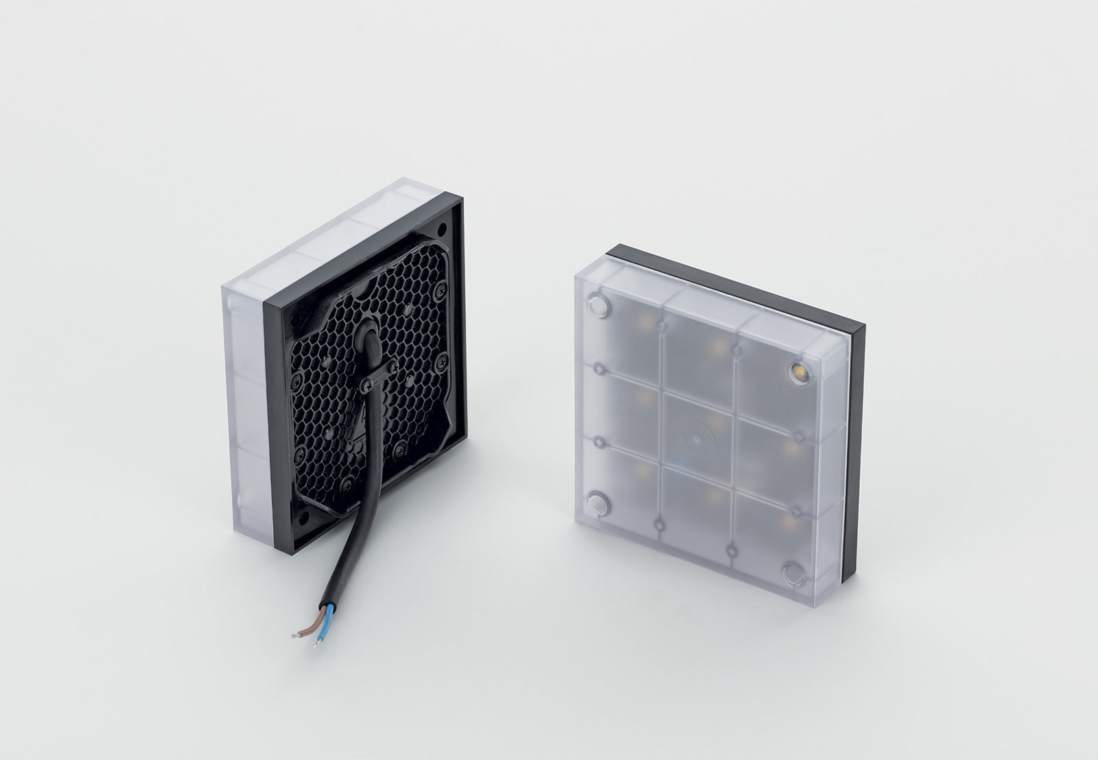 Kobo 110 Applique lampada da parete per esterno in policarbonato IP66