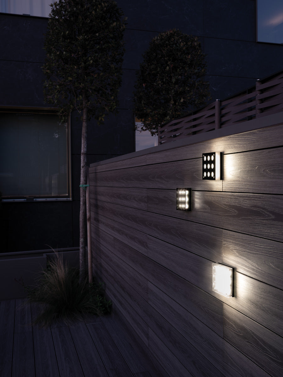Kobo 110 BK Applique lampada da parete per esterno in policarbonato IP66