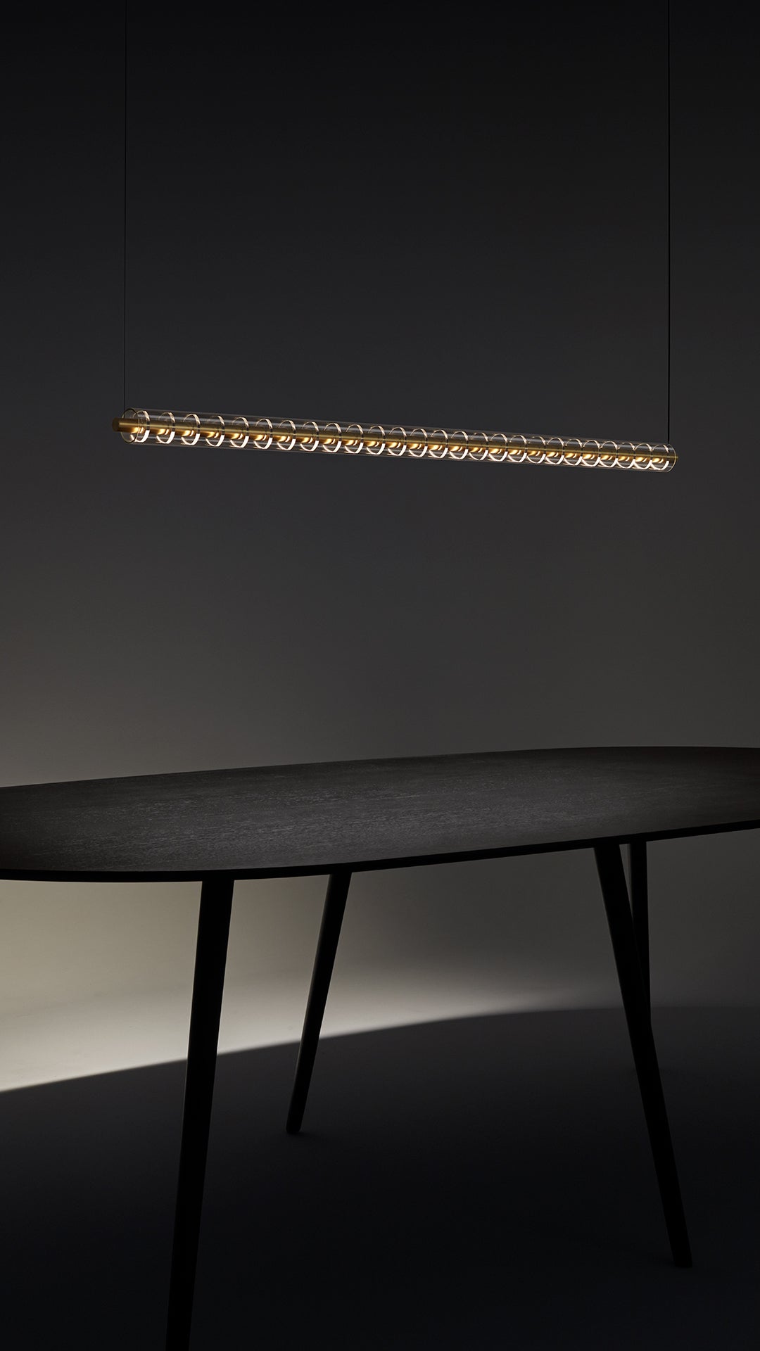 Loop 1800 base 2M Lampadario sospensione led on/off Oro Spazzolato