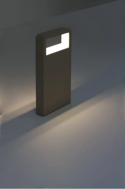 Metoo Bollard H40 cm. Lampada da terra Led per esterno in alluminio pressofuso IP65