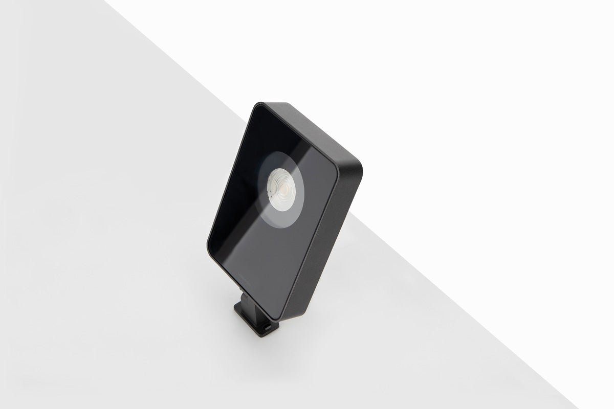 Tag 210 Power 27° Proiettore LED per esterno in alluminio IP66