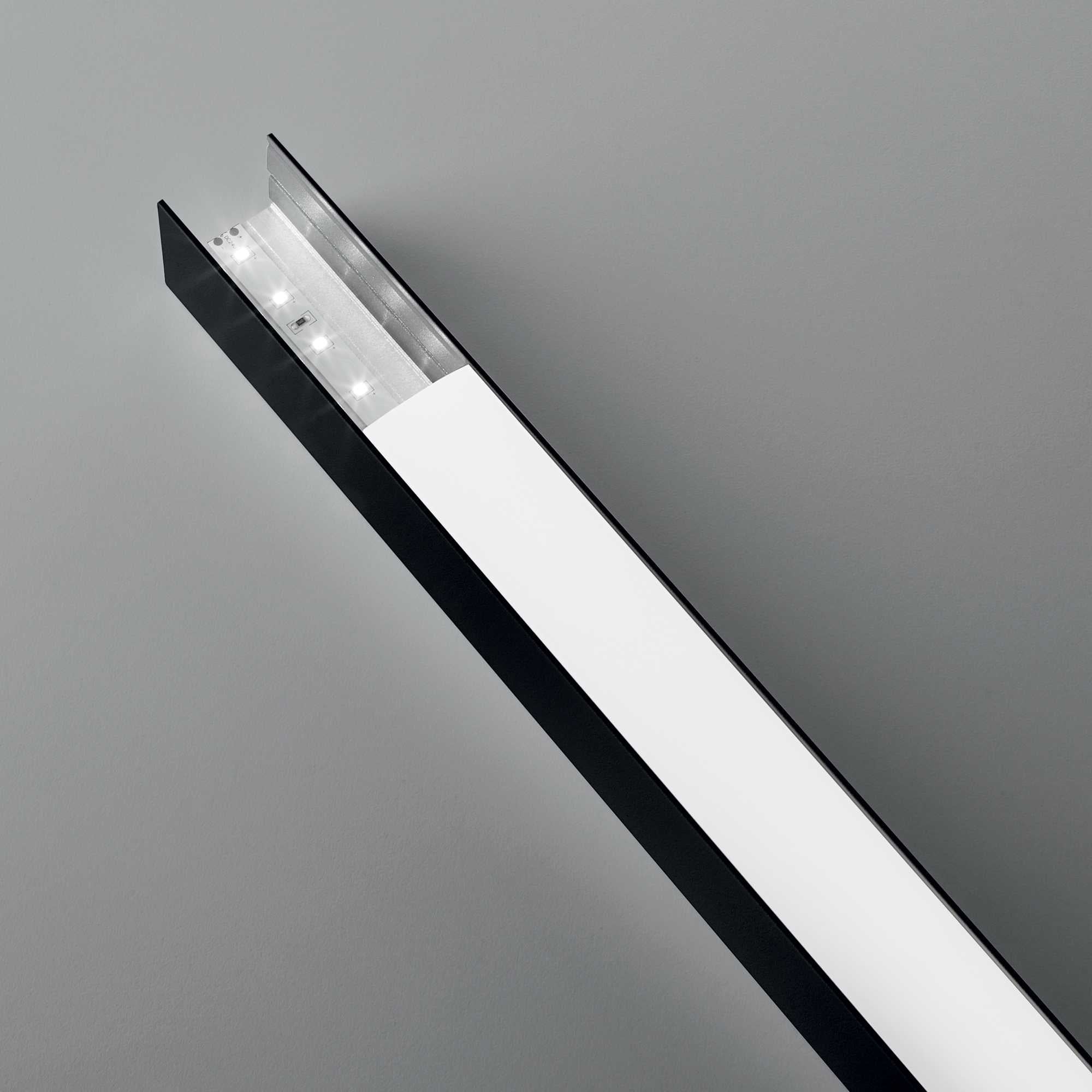 Slot sur d35x d37 3000 mm profilo alluminio superficie