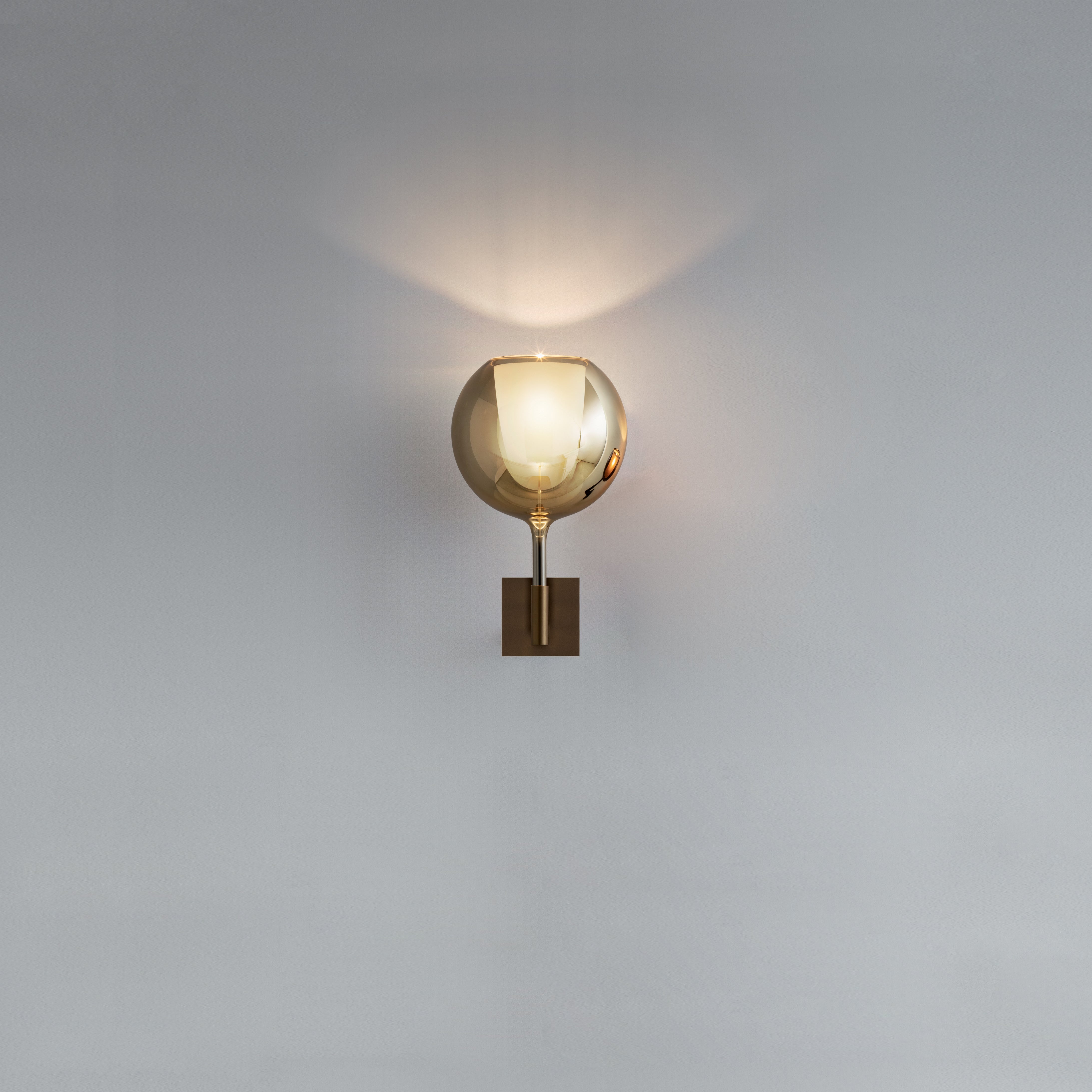 Glo Medium Applique lampada parete in vetro borosilicato