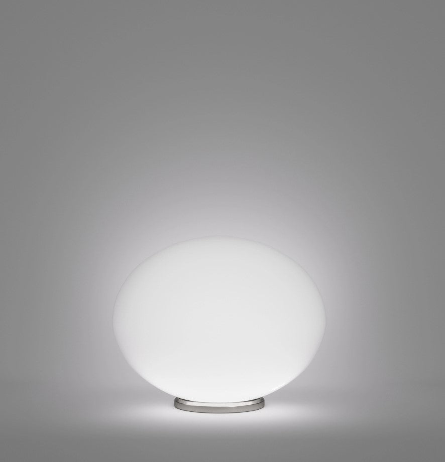 Lucciola LT M Lampada tavolo in vetro soffiato satinato diametro 41 cm.