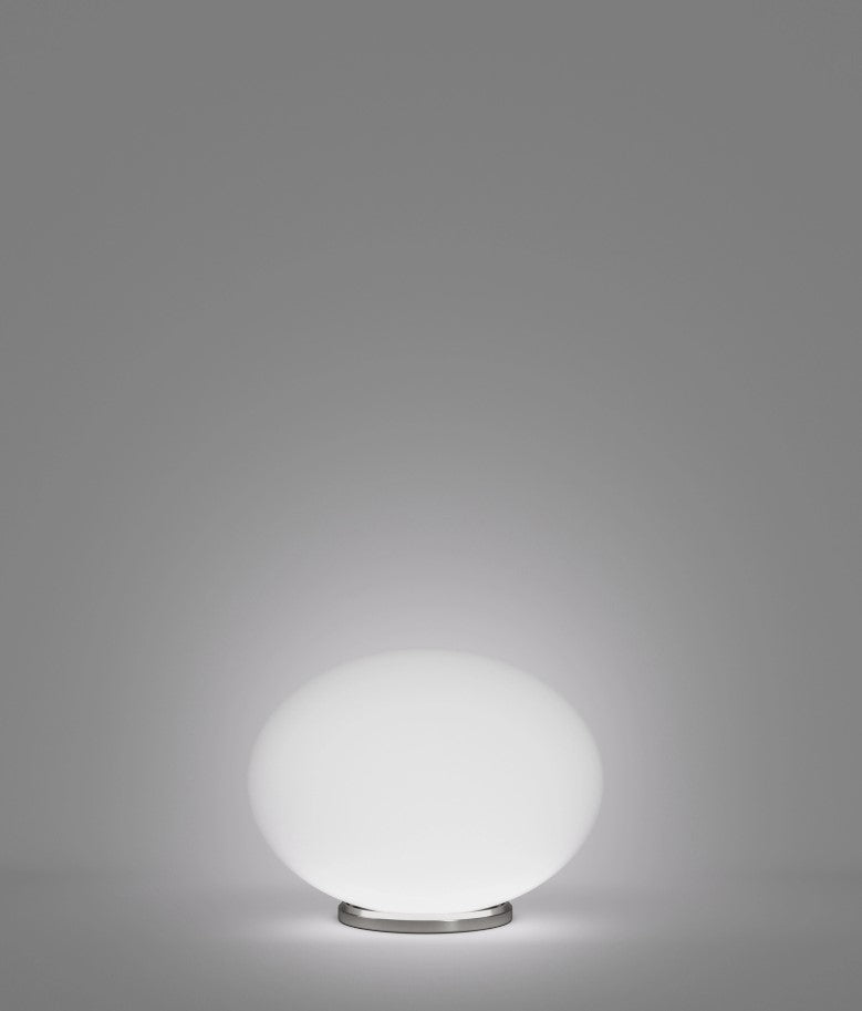 Lucciola LT P Lampada tavolo in vetro soffiato satinato diametro 36 cm.