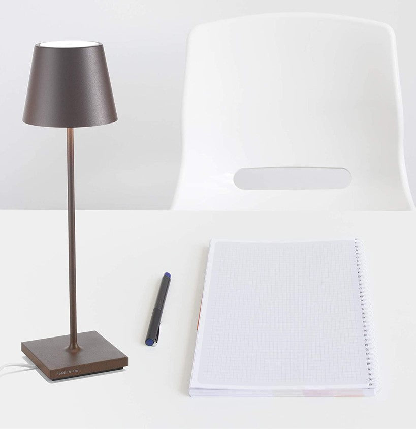 Poldina Pro Corten Lampada ricaricabile da tavolo